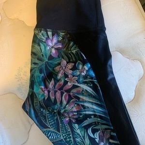 Athletic Noli Yoga/workout leggings